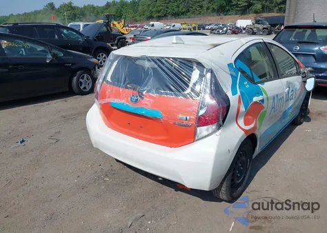 2015 Toyota Prius C Two from USA, damaged, VIN JTDKDTB33F1586279